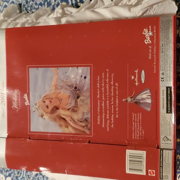 2001 Holiday Celebration Barbie...Special Edition in box - Picture 6 of 6